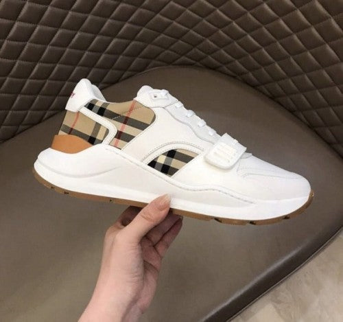 Burberryy vintage check and suede white sneaker(t91