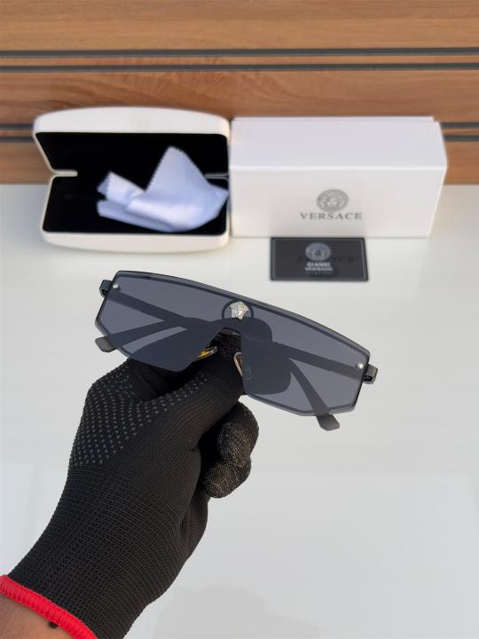 Versace.24101 black