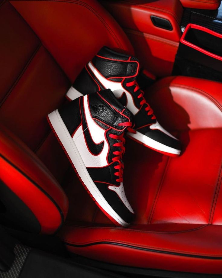 Retro High Bloodline – Premium Drop
