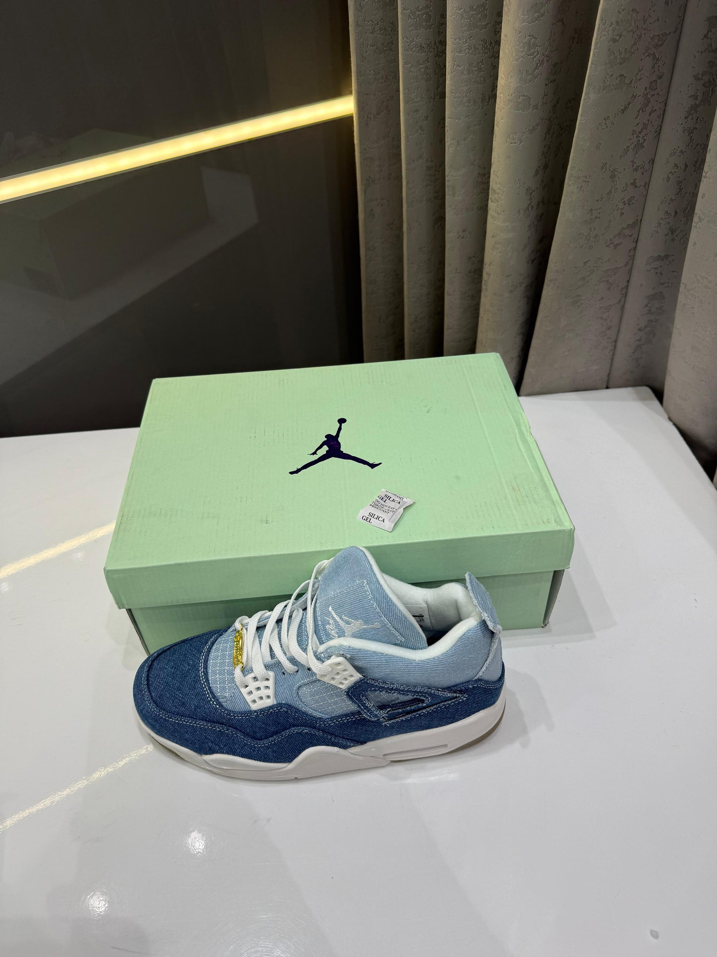 Air Jordan Retro 4 "Tex Denim Worn Blue" – Men’s Premium Drop
