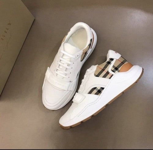 Burberryy vintage check and suede white sneaker(t91