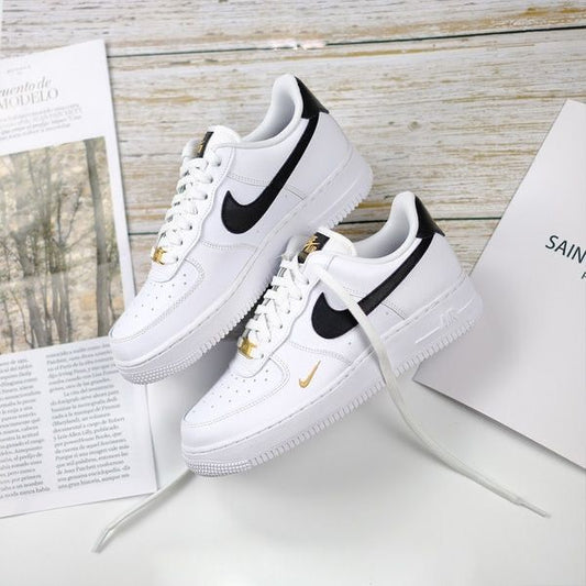 AF1 Mini Swoosh – Gold Edition