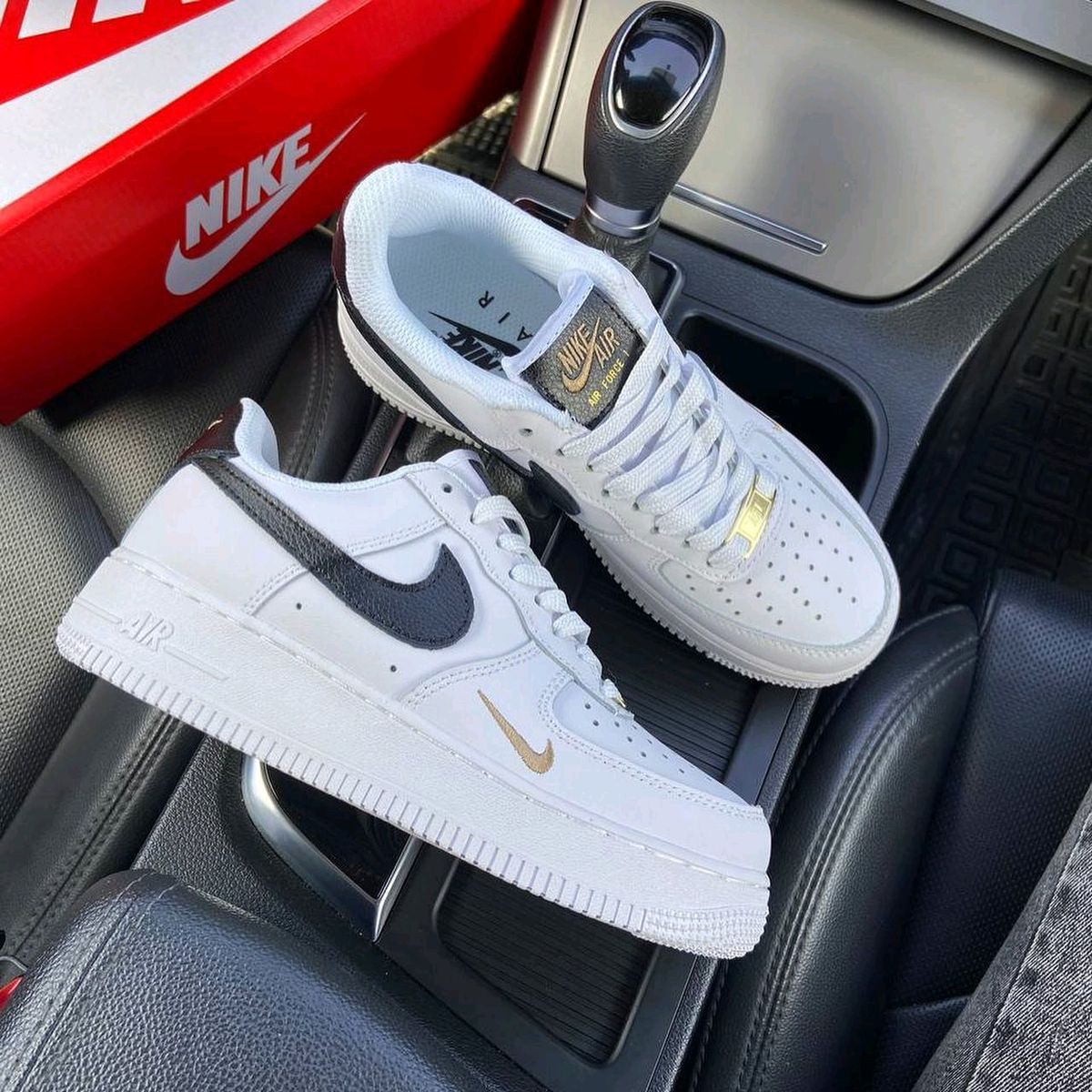 AF1 Mini Swoosh – Gold Edition