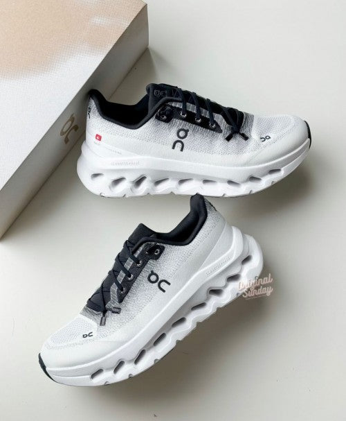 Cloud Tilt 2.0 | Black Ivory