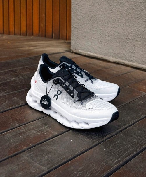 Cloud Tilt 2.0 | Black Ivory