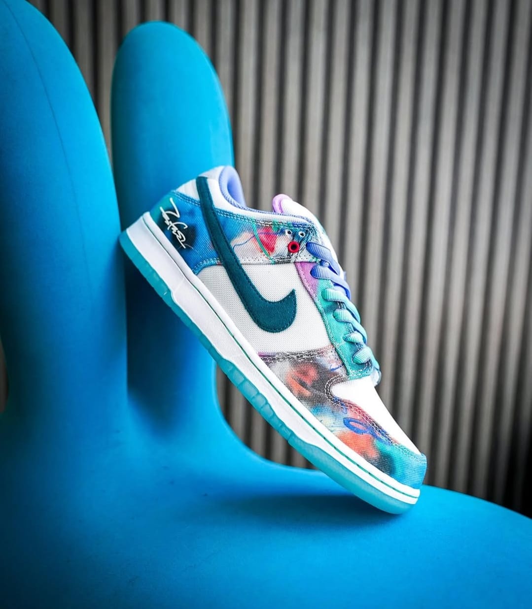SB Dunk Low | Futura Artist Series