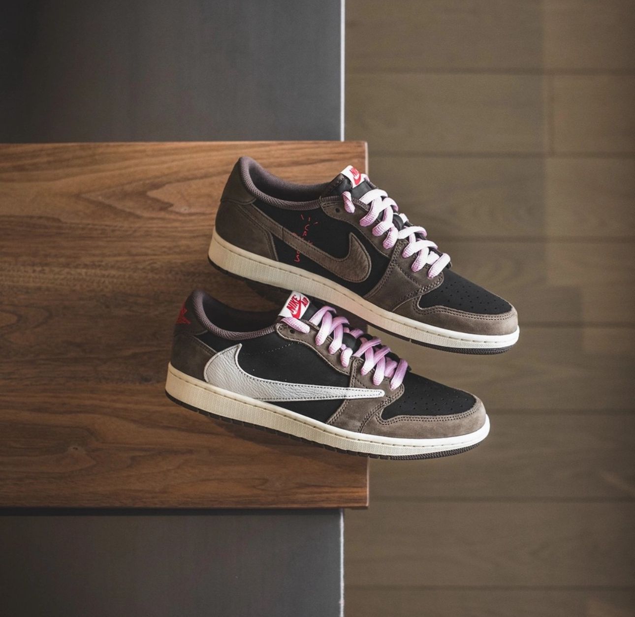 🌪 Travis Scott x AJ1 Low OG – Dark Mocha