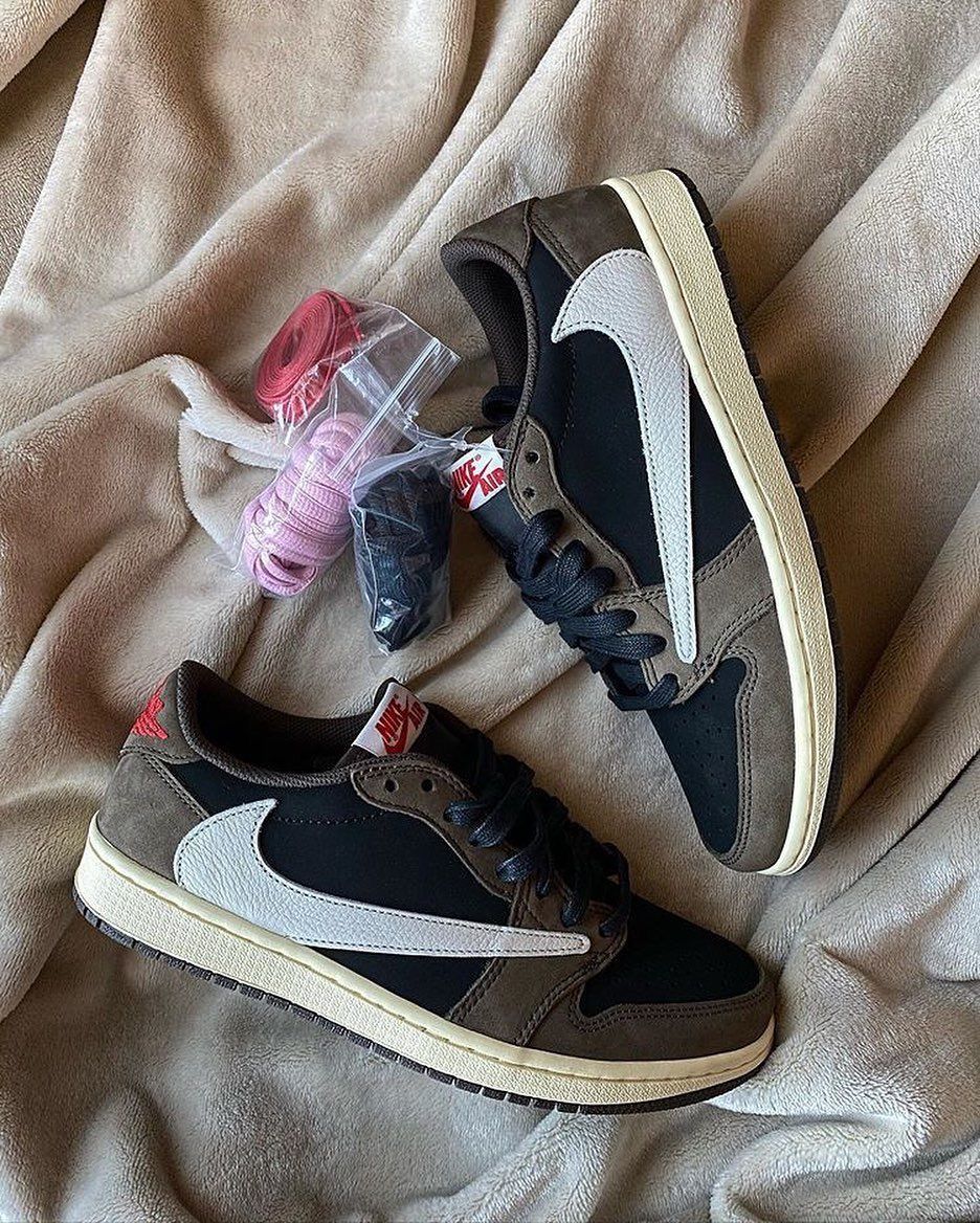 🌪 Travis Scott x AJ1 Low OG – Dark Mocha