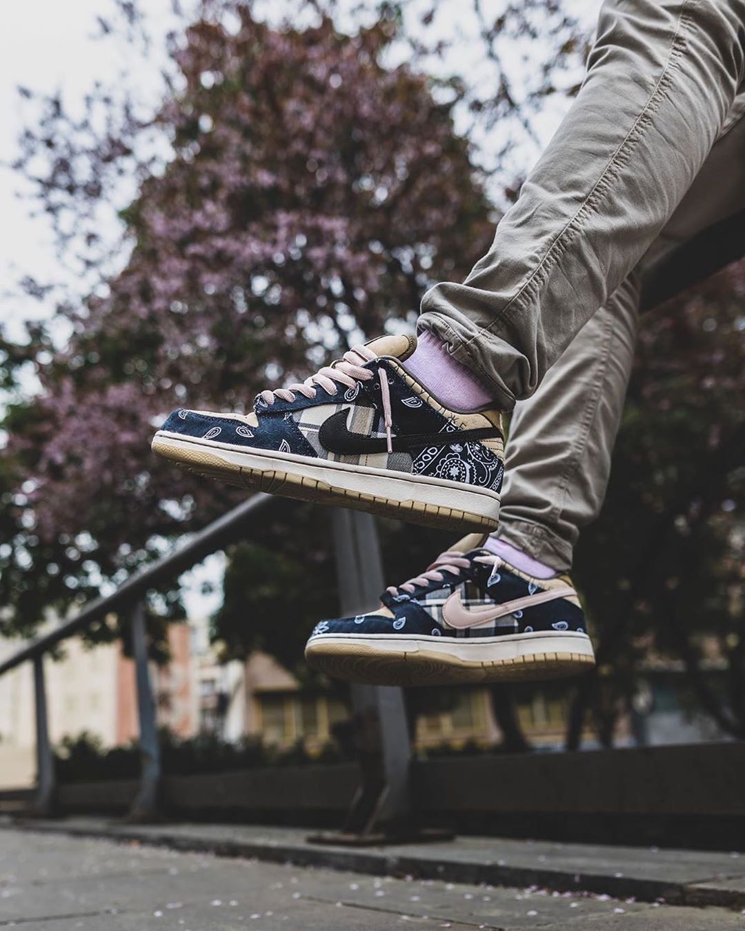 SB Dunk Low Bandana Edition – Semi UA