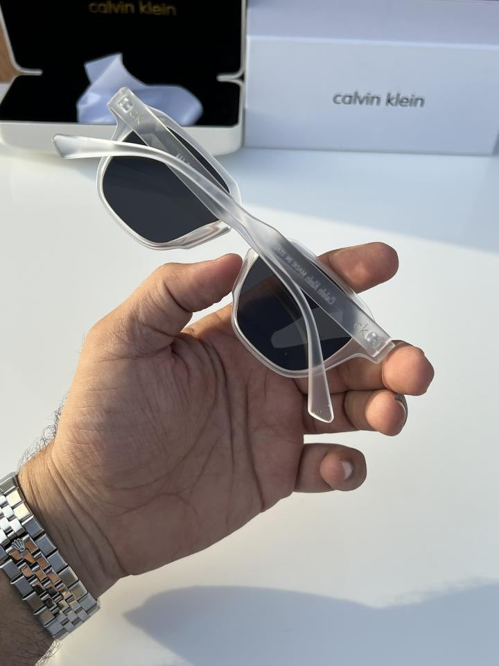 Calvin Klein Y05 White-Black Sunglasses!